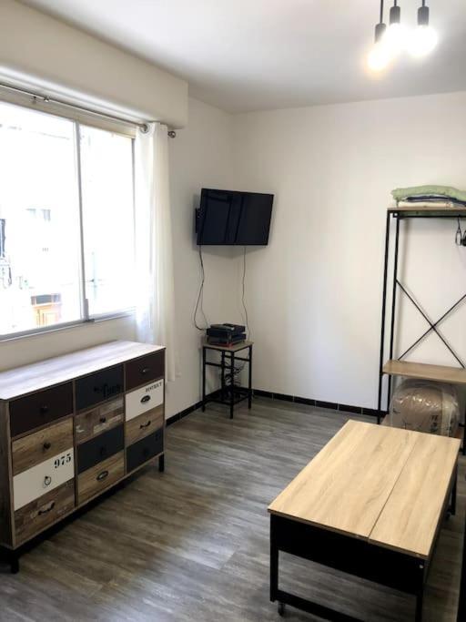 Studio Cosy Renove Climatise Ales Ngoại thất bức ảnh